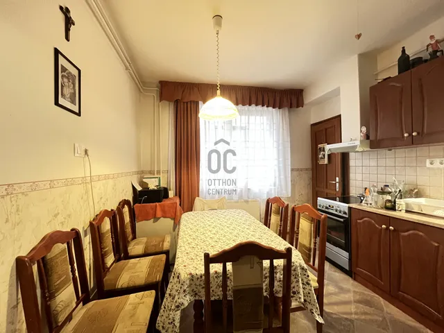 Eladó lakás Debrecen, Belváros 108 nm