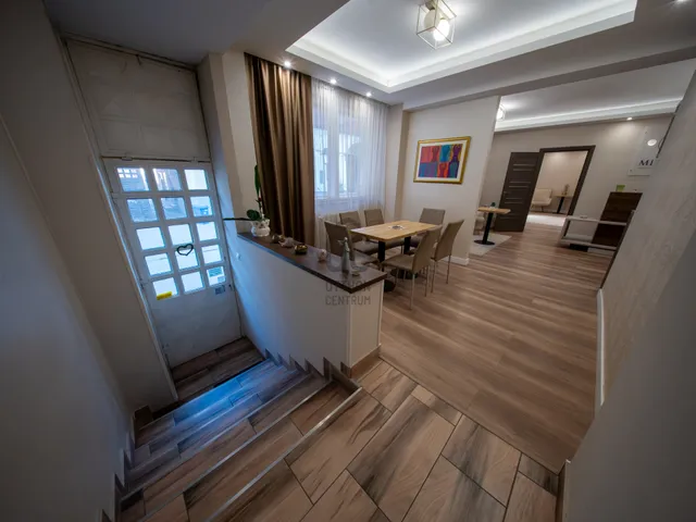 Eladó kereskedelmi és ipari ingatlan Debrecen, Belváros 91 nm