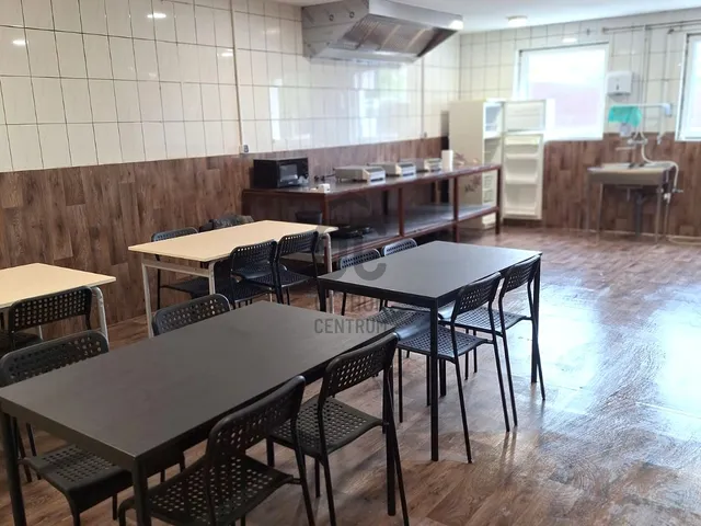 Kiadó kereskedelmi és ipari ingatlan Hosszúpályi 520 nm