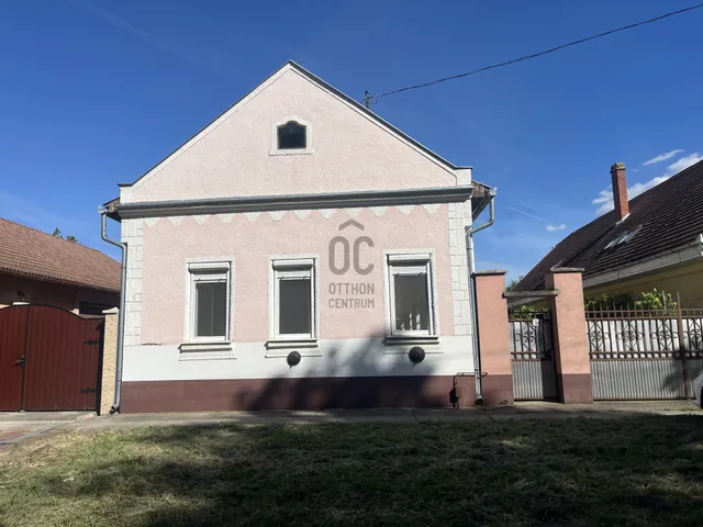 Eladó ház Berekböszörmény 175 nm