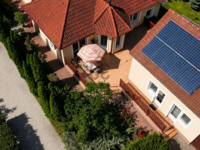 Eladó ház Bocskaikert 237 nm