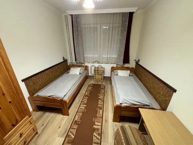 Kiadó kereskedelmi és ipari ingatlan Hajdúszoboszló 250 nm