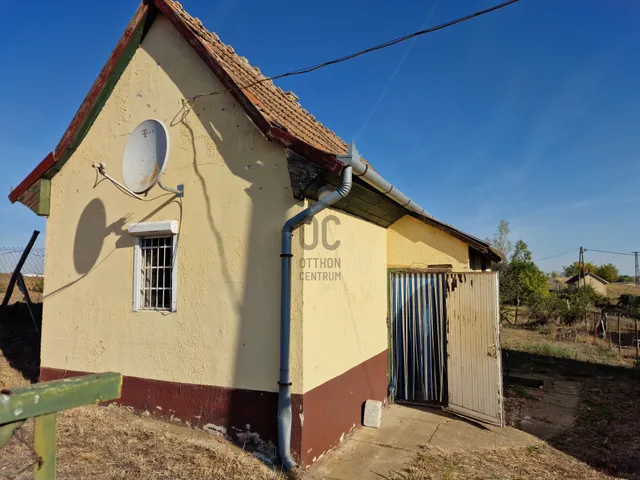 Eladó ház Mikepércs 30 nm