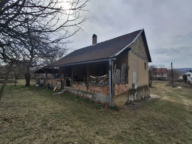 Eladó ház Esztergom, Esztergom-Kertváros, Kolozsvári 50 nm
