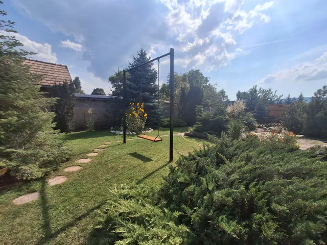 Eladó ház Esztergom, Esztergom-Kertváros 111 nm