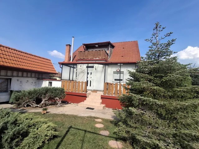 Eladó ház Esztergom, Esztergom-Kertváros 111 nm