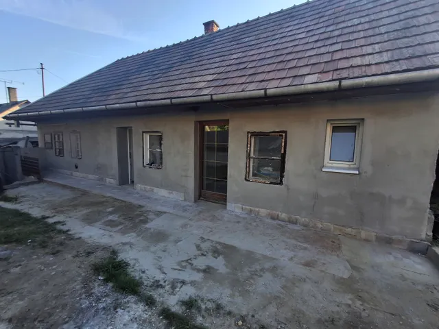 Eladó ház Kesztölc 60 nm