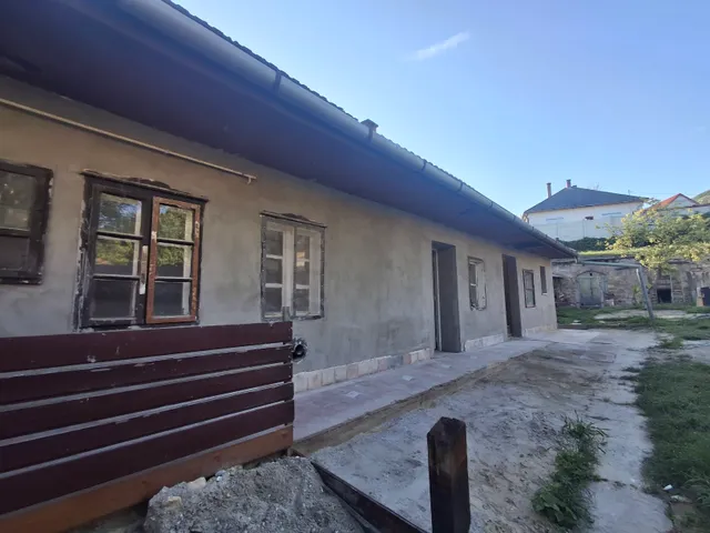 Eladó ház Kesztölc 60 nm