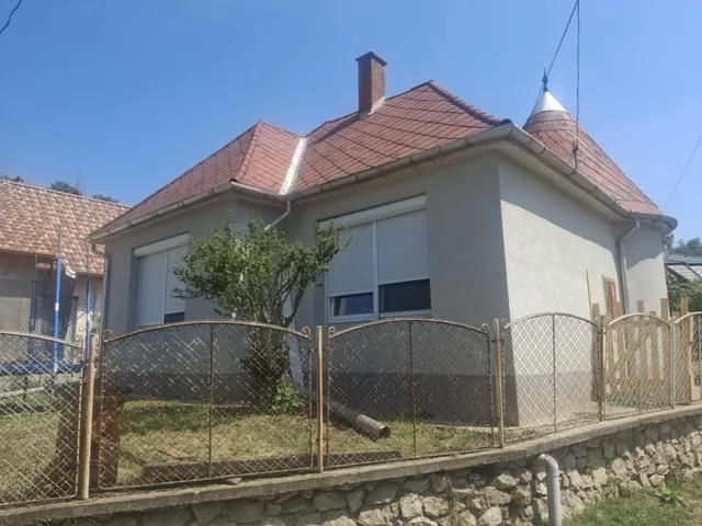 Eladó ház Csolnok 110 nm