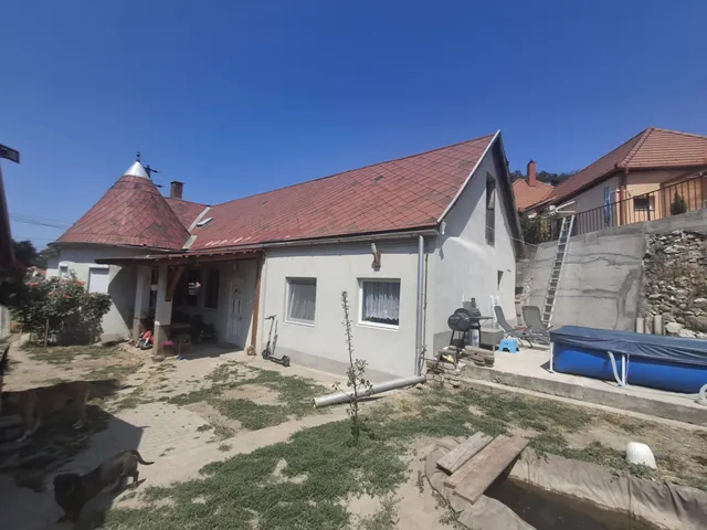 Eladó ház Csolnok 110 nm