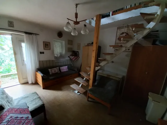 Eladó üdülő és hétvégi ház Kesztölc, Klastrompuszta, Gertrúd utca 40 nm
