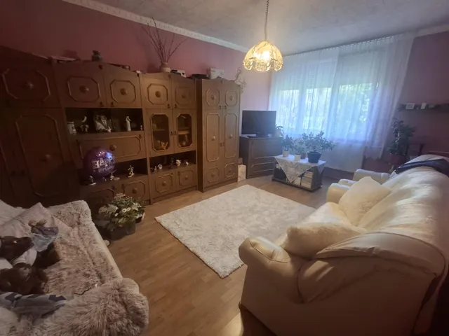 Eladó lakás Dorog, Hám Kálmán lakótelep 53 nm
