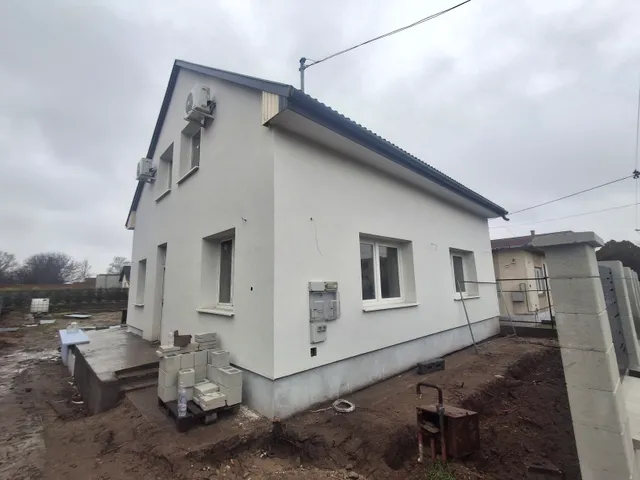 Eladó ház Fót 197 nm