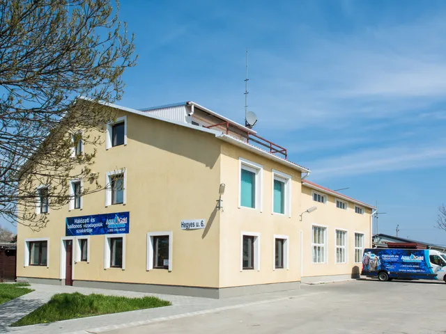 Eladó kereskedelmi és ipari ingatlan Székesfehérvár, Váralja 850 nm