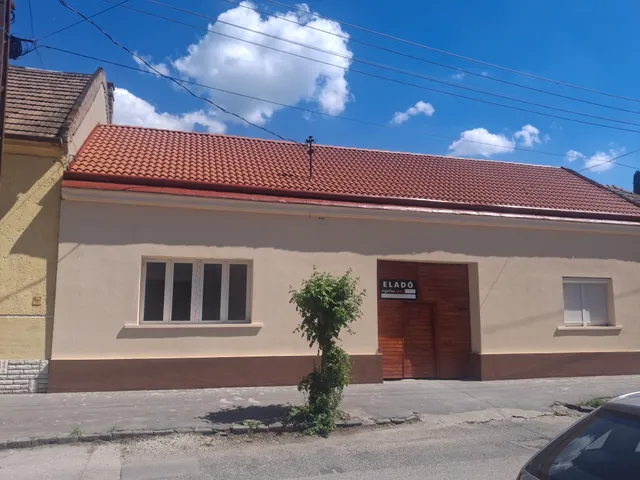 Eladó ház Esztergom 75 nm