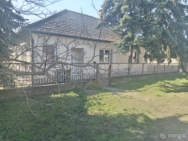 Eladó ház Pusztavacs 86 nm