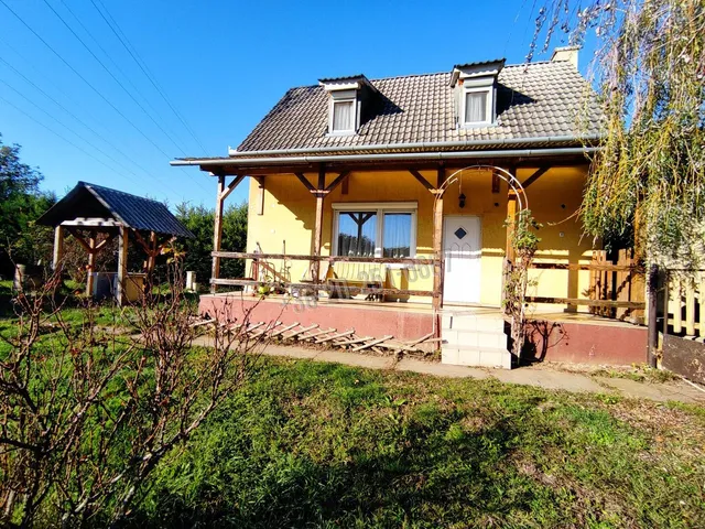 Eladó nyaraló Mohács, Szőlőhegy 55 nm