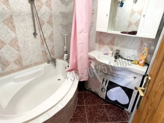 Eladó ház Mohács, Szőlőhegy 98 nm