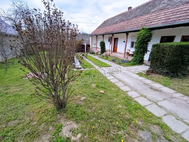 Eladó ház Dunaszekcső 68 nm