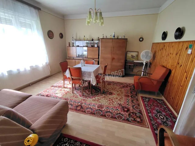 Eladó ház Dunaszekcső 156 nm