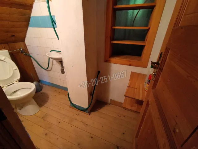 Eladó nyaraló Bár, Szőlőhegy 46 nm