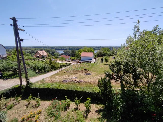 Eladó üdülő és hétvégi ház Bár 64 nm