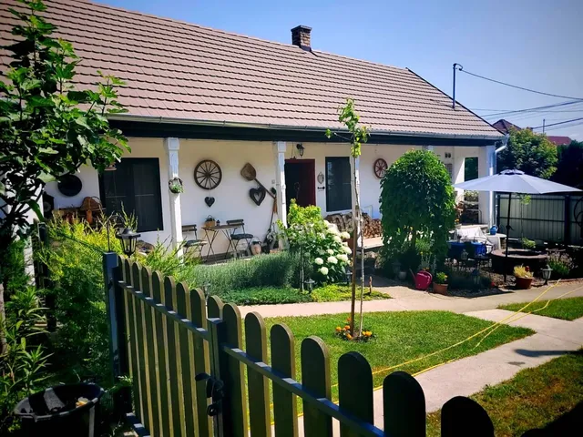 Eladó ház Somberek 115 nm
