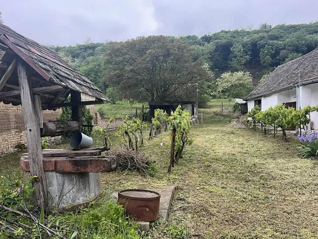 Eladó ház Báta 65 nm