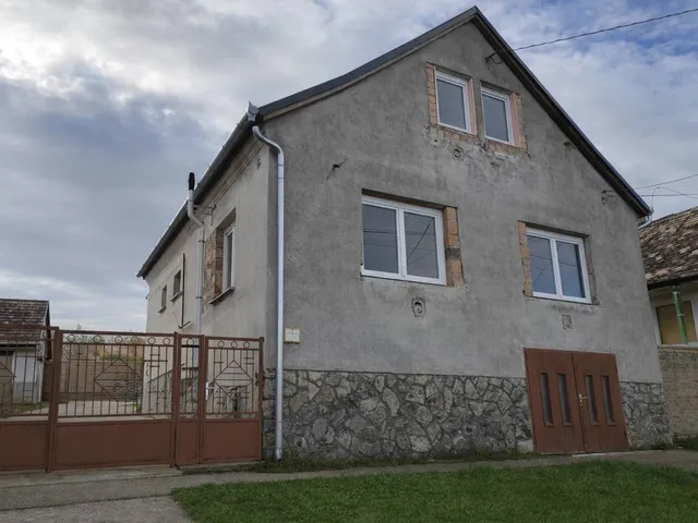 Eladó ház Somberek 202 nm