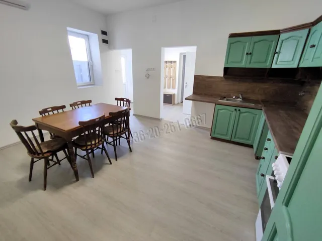 Eladó lakás Mohács 71 nm