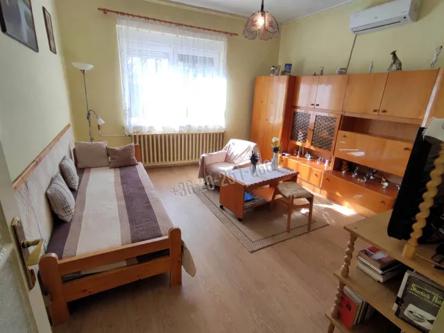 Eladó ház Geresdlak 133 nm