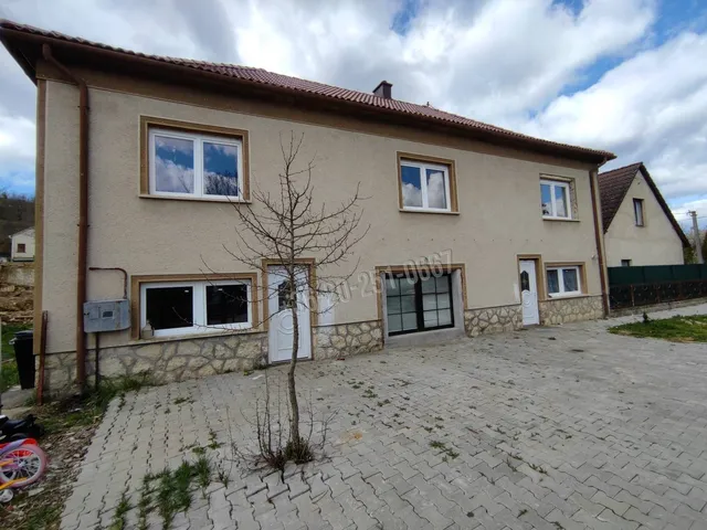 Eladó ház Olasz 179 nm