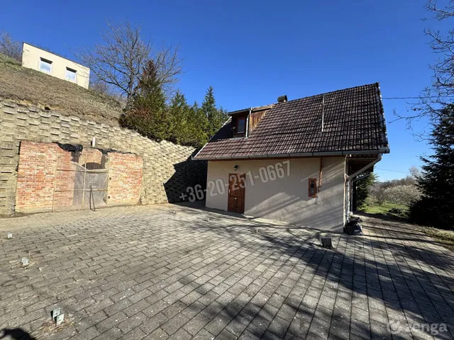 Eladó nyaraló Bár, Szőlőhegy 80 nm