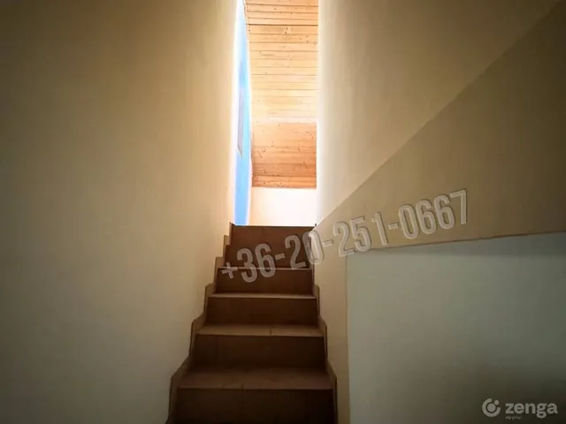 Eladó nyaraló Bár, Szőlőhegy 80 nm