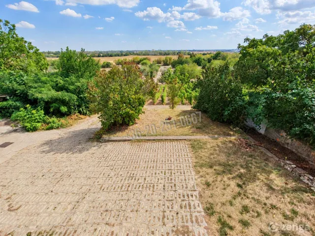 Eladó nyaraló Mohács, Szőlőhegy 50 nm