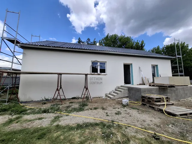 Eladó ház Tápiószentmárton 93 nm