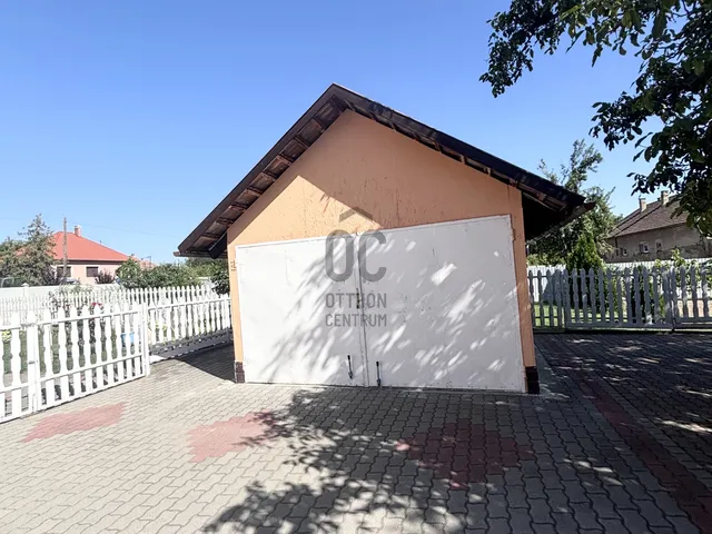 Eladó ház Ceglédbercel 220 nm