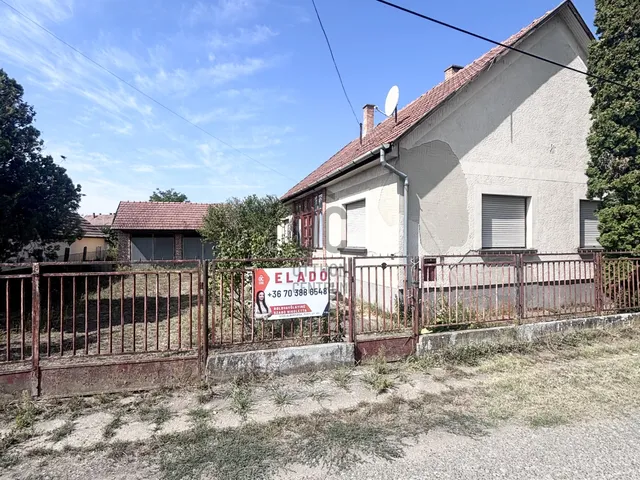 Eladó ház Tápiószele 90 nm