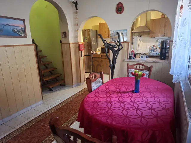 Eladó ház Üllő 84 nm