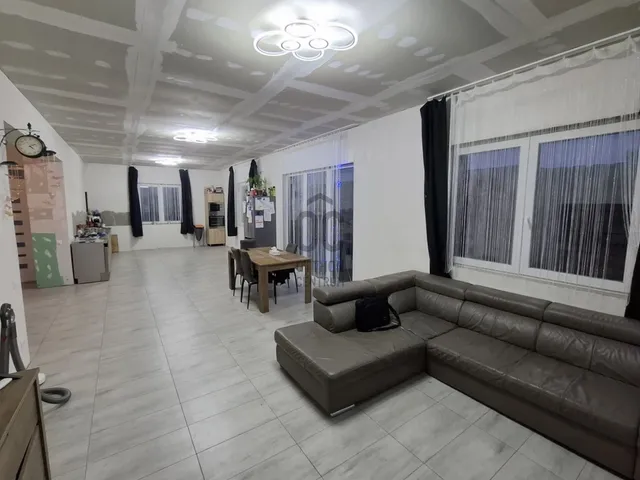 Eladó ház Nagykáta 163 nm