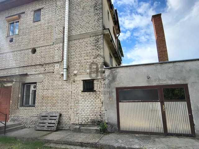 Eladó lakás Pilis 179 nm