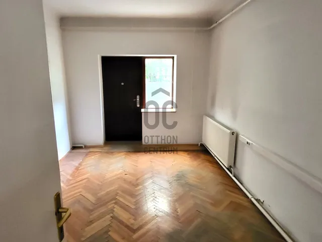 Eladó lakás Pilis 179 nm