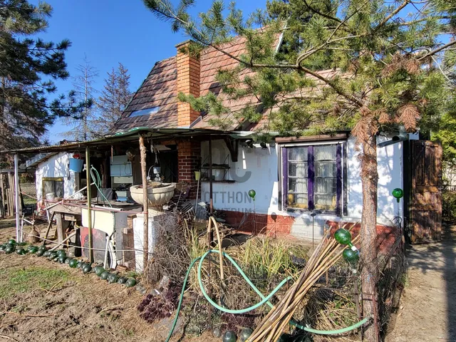 Eladó üdülő és hétvégi ház Cegléd 34 nm