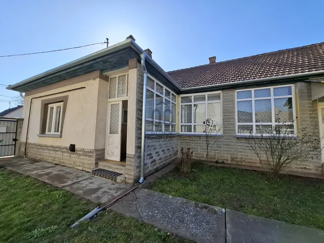 Eladó ház Jászfelsőszentgyörgy 1032 nm