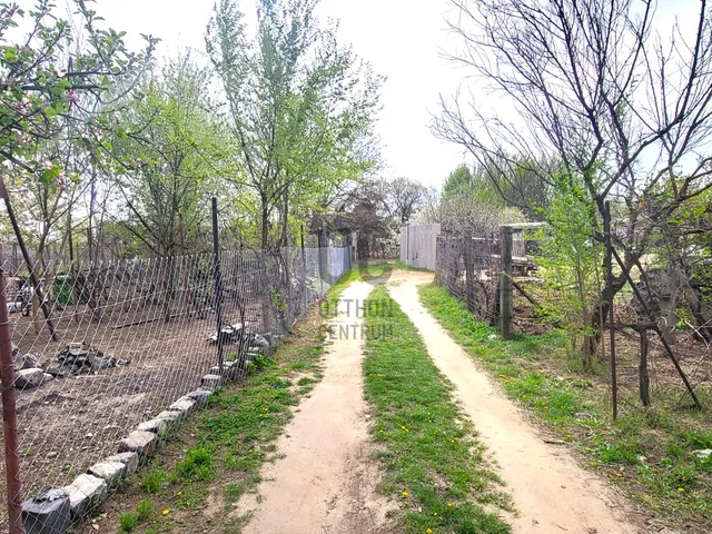 Eladó mezőgazdasági ingatlan Monor 877 nm