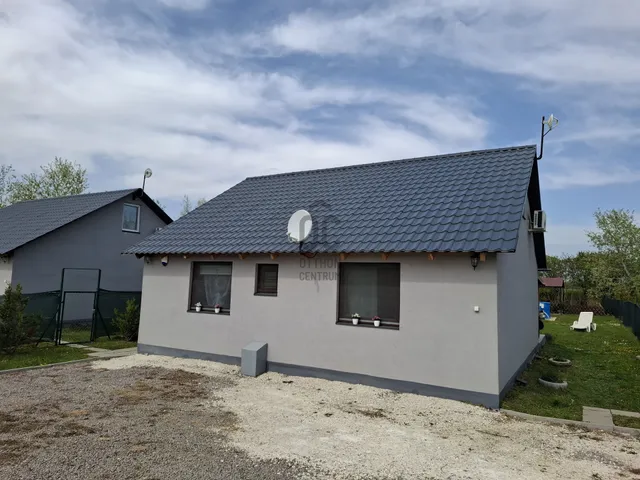 Eladó nyaraló Békésszentandrás 90 nm