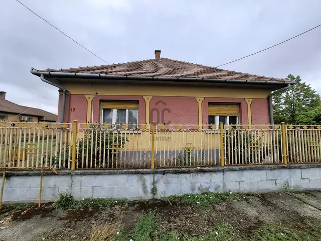 Eladó ház Tápiószentmárton 1463 nm