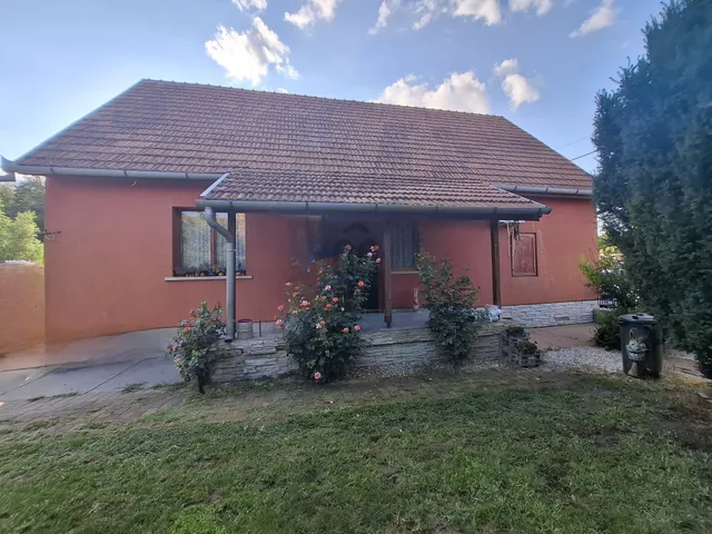 Eladó ház Cegléd 114 nm