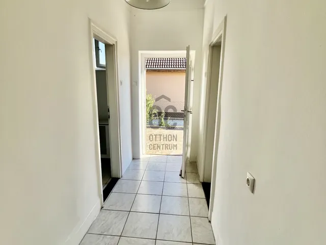 Eladó ház Dánszentmiklós 70 nm