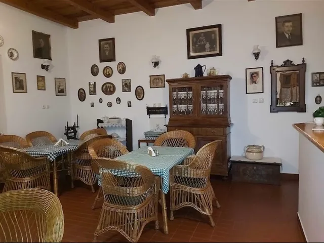Eladó kereskedelmi és ipari ingatlan Tiszadob 300 nm